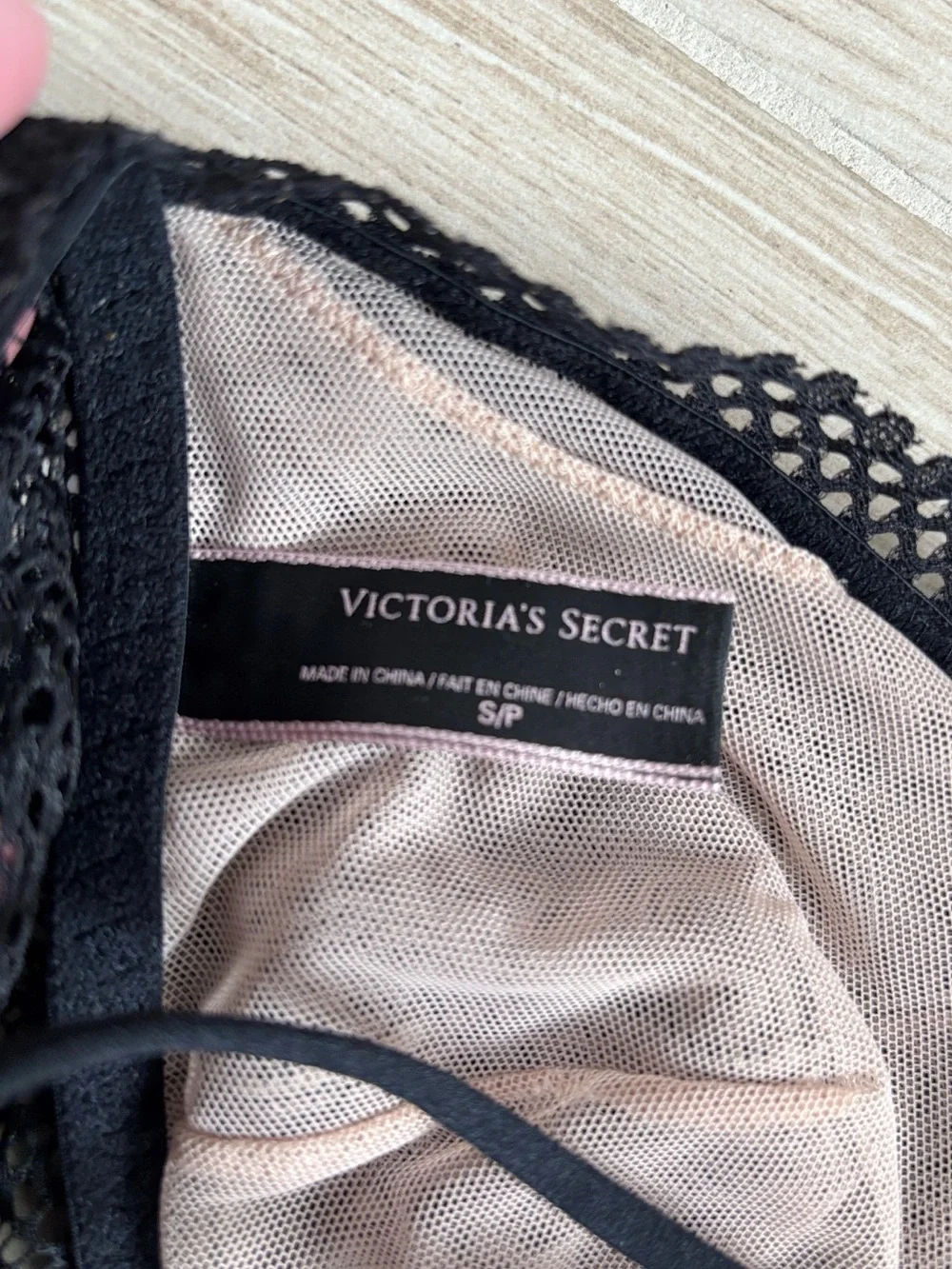 Victoria's Secret Lace Crochet Triangle Bralette Bra Black and Cream Size Small